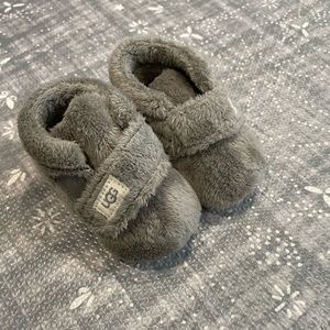 baby Ugg slippers Bixbee
